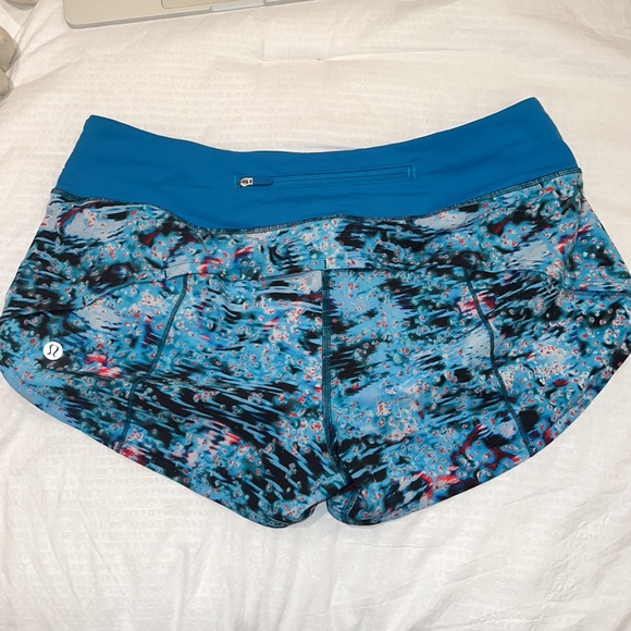 Lululemon speed up shorts - Picture 2 of 3